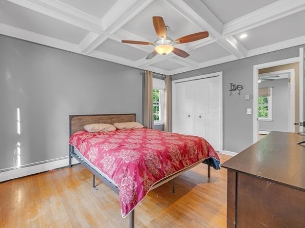 24 Cricket Drive, Sturbridge MA 01566