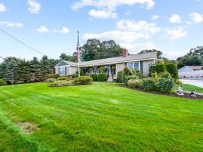 26 Marychris Drive, Hudson MA 01749