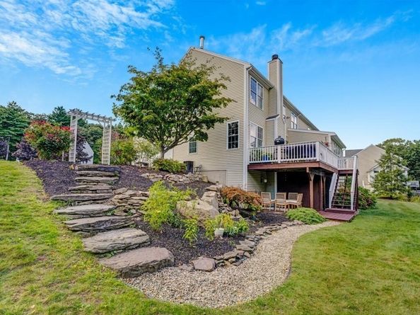 11 Whirty Circle, Hopkinton MA 01748