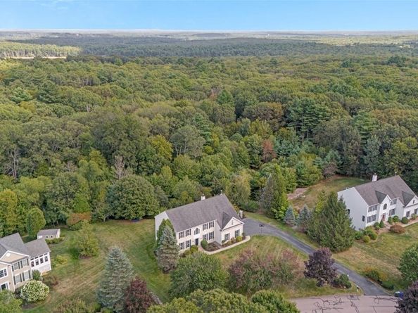11 Whirty Circle, Hopkinton MA 01748