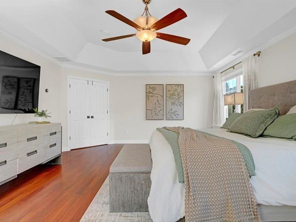 11 Whirty Circle, Hopkinton MA 01748