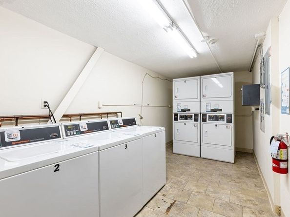 245 Kelton St 21, Boston MA 02134