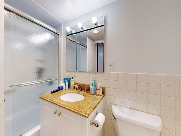45 Longwood Ave 812, Brookline MA 02446