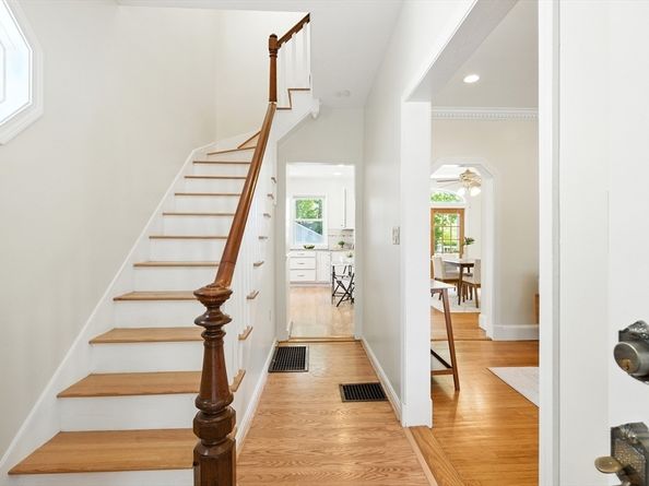 254 Park St, Boston MA 02132