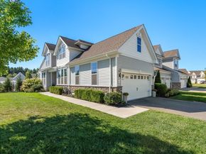 20 Lansing Way 20, Millis MA 02054