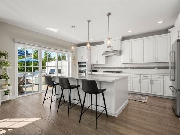 20 Lansing Way 20, Millis MA 02054
