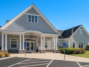 20 Lansing Way 20, Millis MA 02054