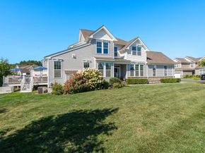 20 Lansing Way 20, Millis MA 02054