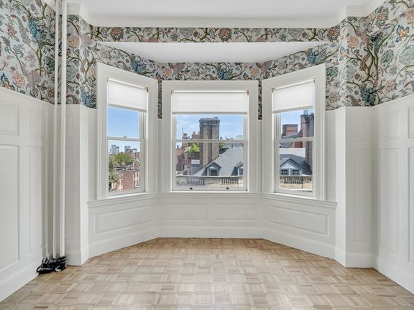 311 Commonwealth Ave 71, Boston MA 02115