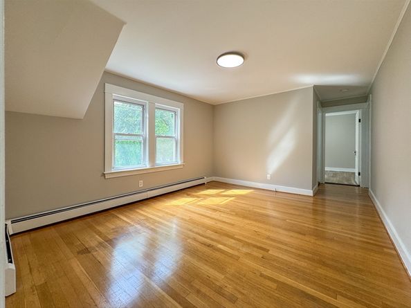 198 School St N, Barre MA 01005