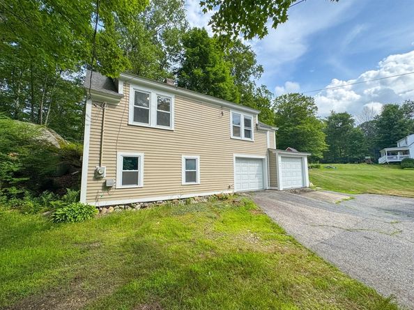 198 School St N, Barre MA 01005