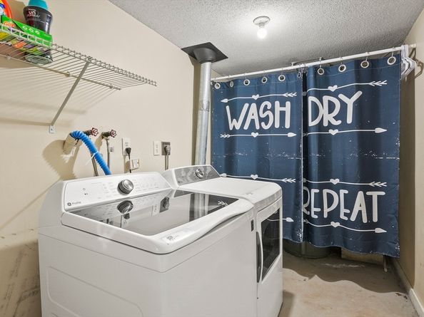 63 Camelot Drive 63, Worcester MA 01602