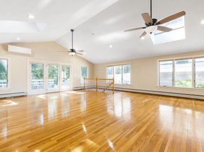 48 Taylor St, Needham MA 02494