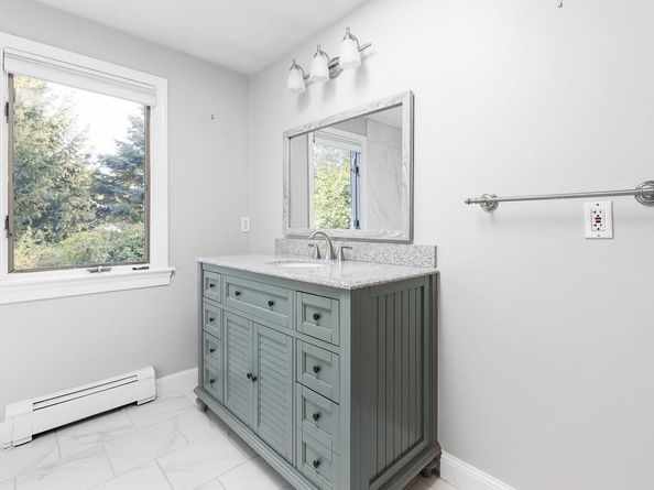 48 Taylor St, Needham MA 02494
