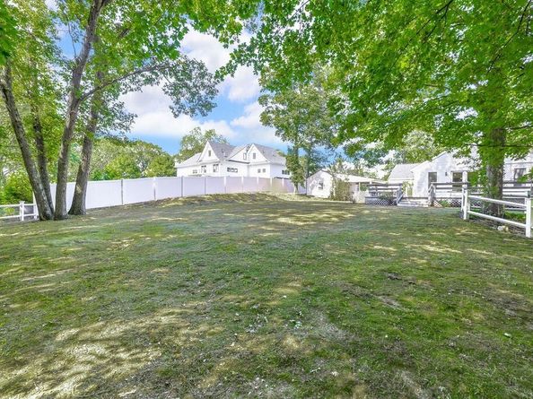 48 Taylor St, Needham MA 02494