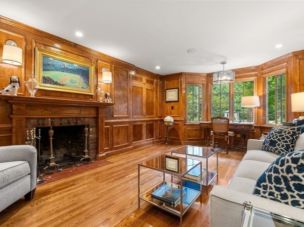193 Winding River Road, Wellesley MA 02482