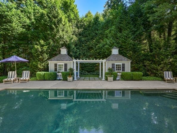 193 Winding River Road, Wellesley MA 02482
