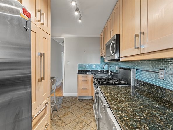 260-262 Sidney St 3R, Cambridge MA 02139