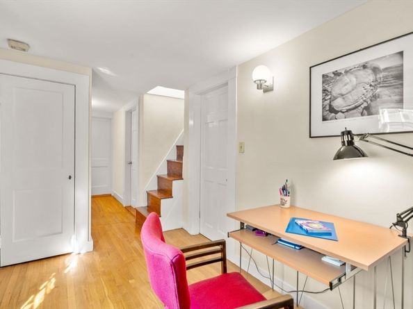 6 Perry St, Cambridge MA 02139