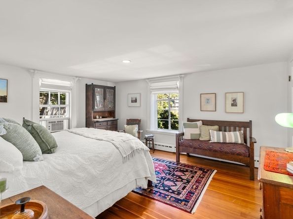 6 Perry St, Cambridge MA 02139