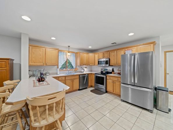844 Washington St, East Bridgewater MA 02333