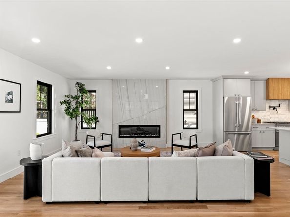 31 Fairfax St, Somerville MA 02144