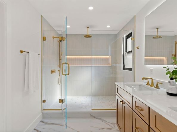 31 Fairfax St, Somerville MA 02144