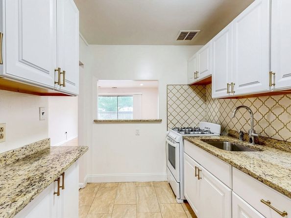 175 Clare Ave B7, Boston MA 02136