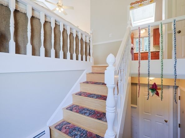 76 Jamestown Rd, Leominster MA 01453