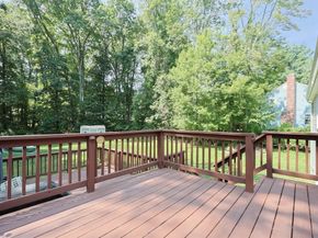 76 Jamestown Rd, Leominster MA 01453