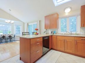 76 Jamestown Rd, Leominster MA 01453