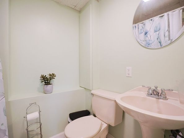 76 Jamestown Rd, Leominster MA 01453