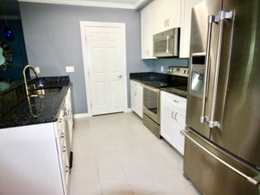 6 Woodman Way 121, Newburyport MA 01950