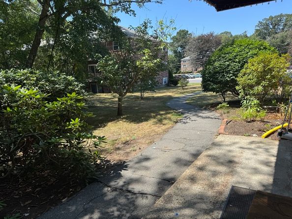 75 Edgelawn 2, North Andover MA 01845
