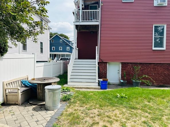 23 Brookford St 1, Cambridge MA 02140