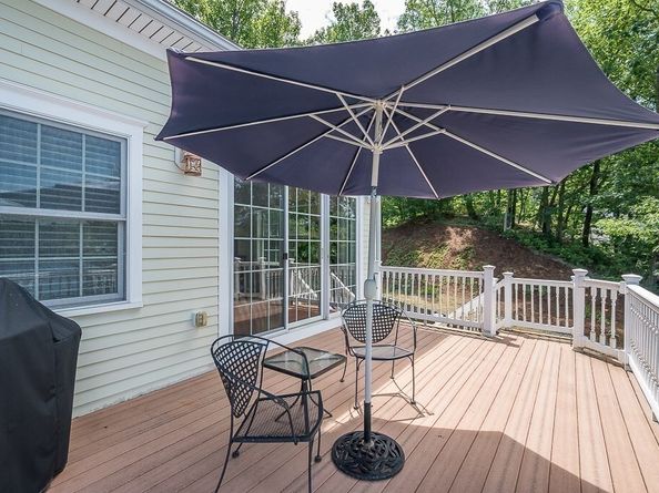 1 Temple Ct, Shrewsbury MA 01545