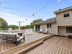 27 Blueberry Hill Rd, Woburn MA 01801