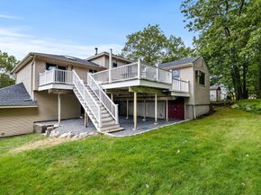 27 Blueberry Hill Rd, Woburn MA 01801