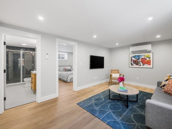 16 Burton St 16, Arlington MA 02476
