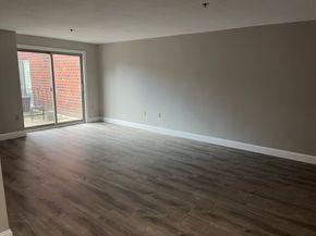 44 Elm St 107, Worcester MA 01609