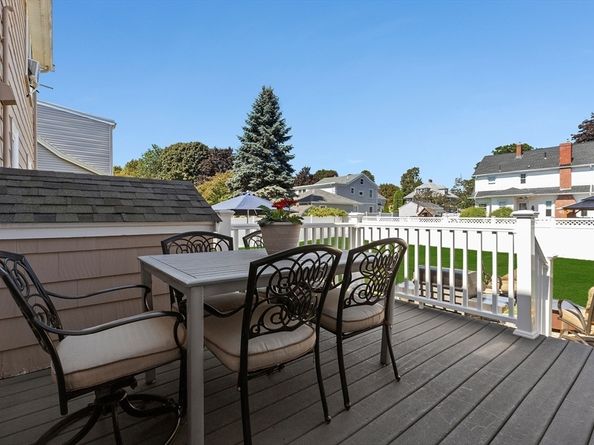 11 Parker St, Saugus MA 01906
