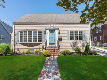 11 Parker St