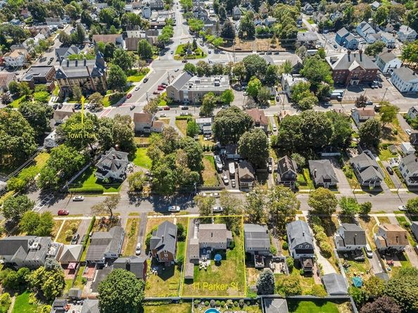 11 Parker St, Saugus MA 01906