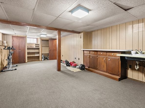 11 Parker St, Saugus MA 01906