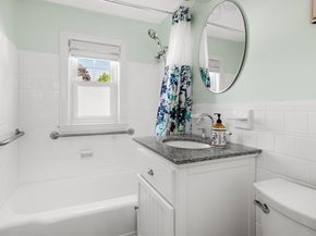 11 Parker St, Saugus MA 01906