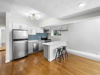 82 Jersey St