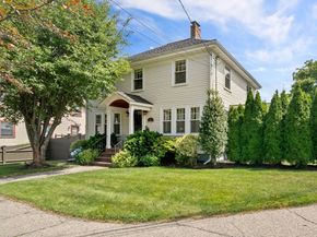 1111 Brook Rd, Milton MA 02186