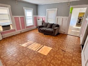 216 Kimball St, Fitchburg MA 01420