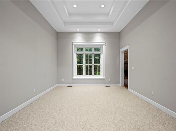 9 Auburn Rd, Millbury MA 01527