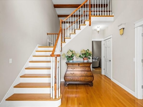 9 Auburn Rd, Millbury MA 01527